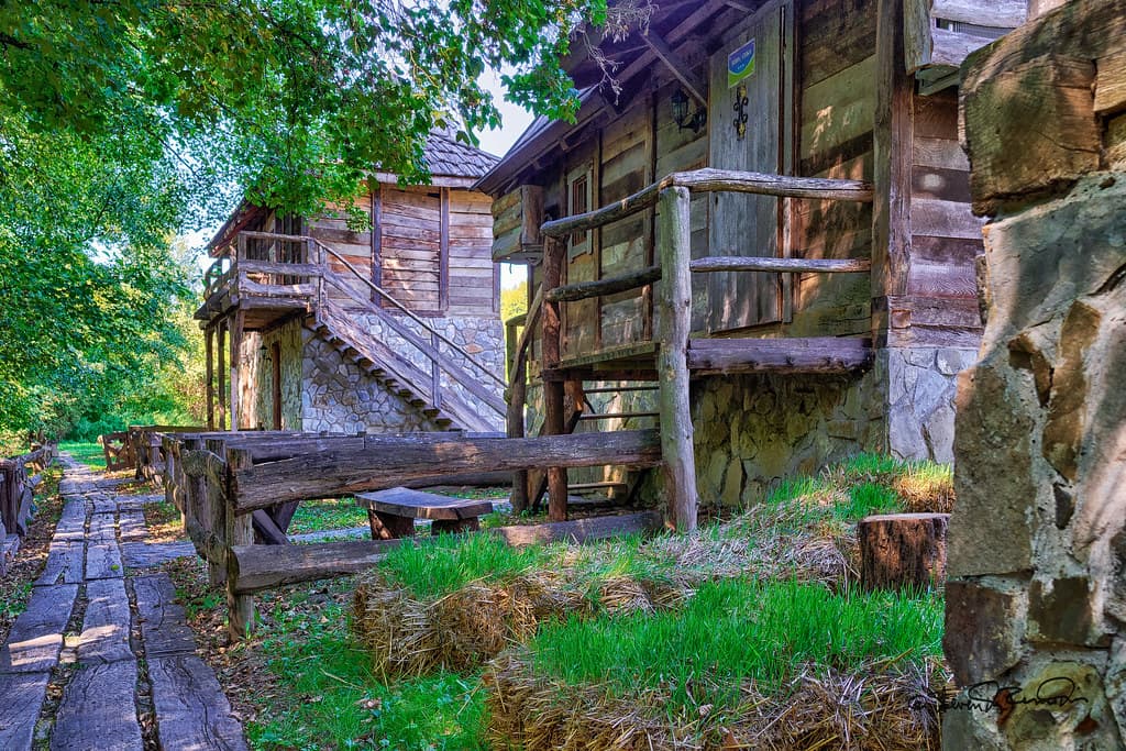Scholar Šaćir Filandra's New Book Reimagines Bosnian History Through Regional Figures