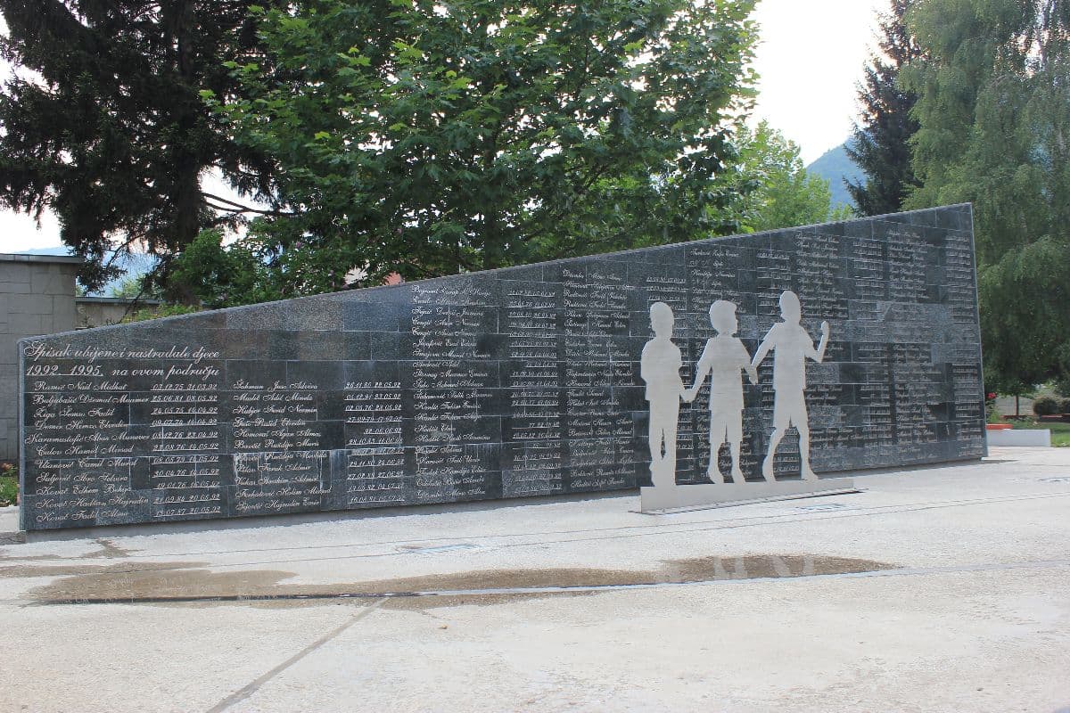 Bosnian Victims Demand Protection for Constitutional Order Amidst Regional Resolutions